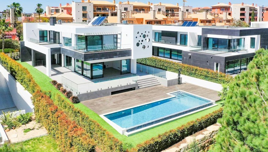 Best Luxury Landed Properties In Bengaluru.jpg